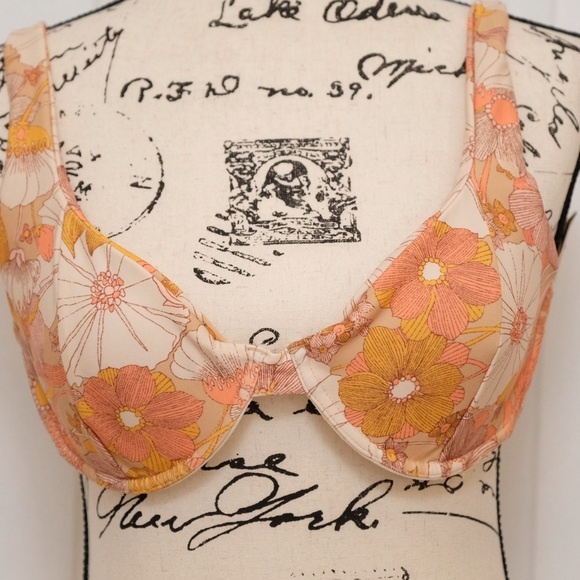 NWT Volcom Bloom Shaka Underwire Bikini Top Floral Size Large Eco True - Picture 8 of 13